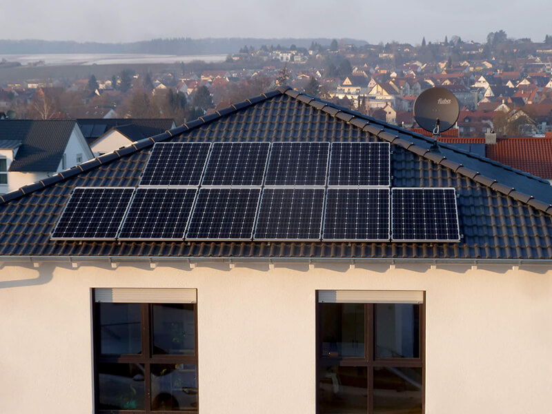 Hochkant auf Walmdach